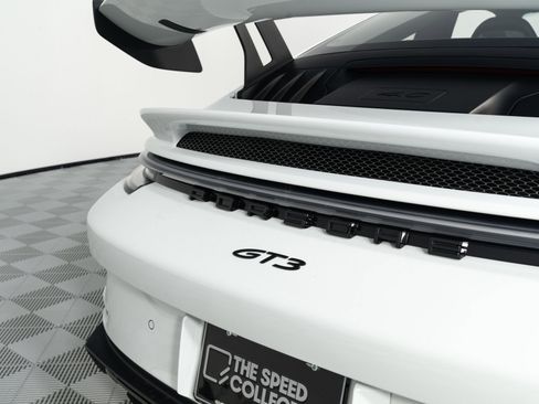 Used 2024 Porsche 911 GT3 image 50