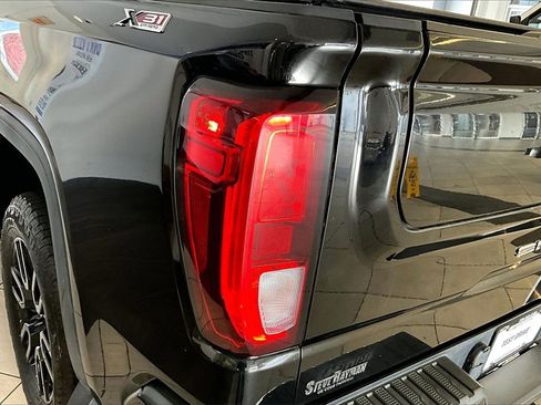 Used 2021 GMC Sierra 1500 Elevation image 21