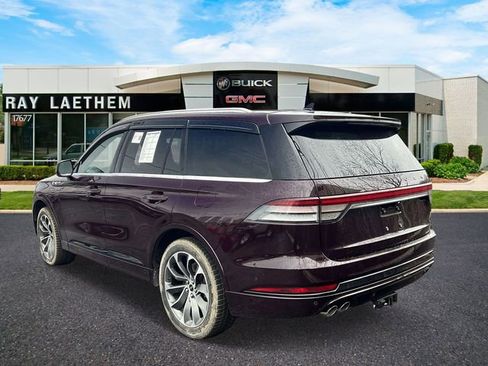 Used 2023 Lincoln Aviator Grand Touring w/ Equipment Group 301A image 4