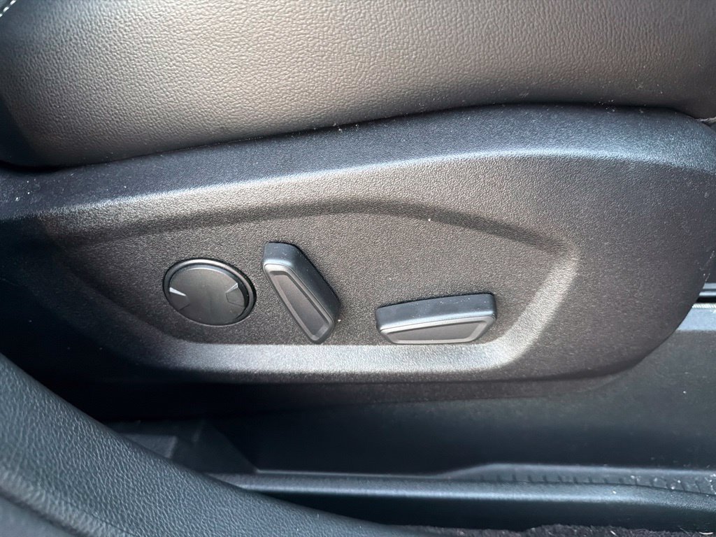 Used 2020 Ford Edge ST w/ Equipment Group 401A AWD/4WD image 15