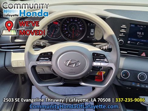 Used 2023 Hyundai Elantra SE w/ Cargo Package FWD image 25