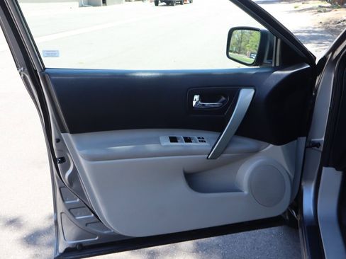 Used 2012 Nissan Rogue S w/ Special Edition Pkg FWD image 23