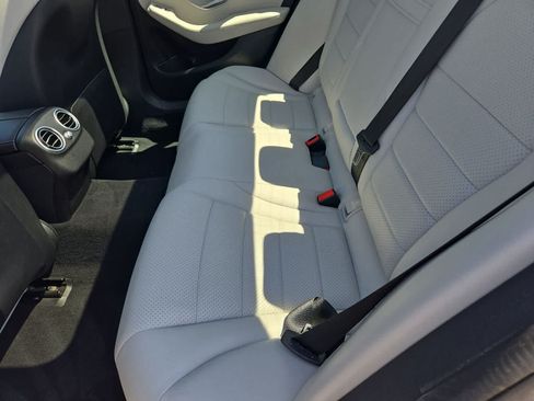 Used 2018 Mercedes-Benz C 300 Sedan image 18