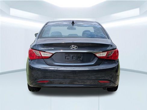 Used 2011 Hyundai Sonata GLS FWD image 5