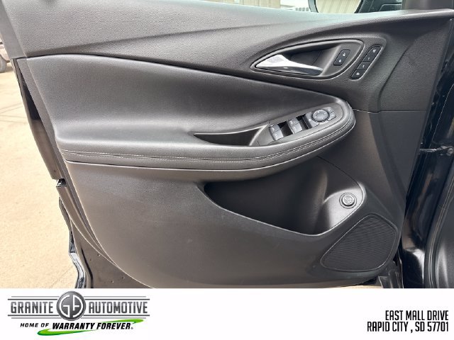 Used 2023 Buick Encore GX Essence w/ Experience Buick Package AWD/4WD image 11