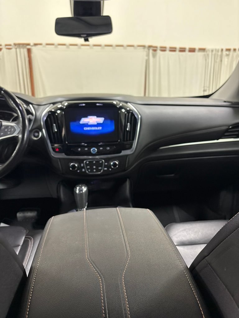 Used 2020 Chevrolet Traverse RS FWD image 18