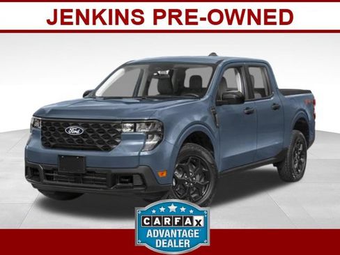 Used 2025 Ford Maverick XLT FWD image 1