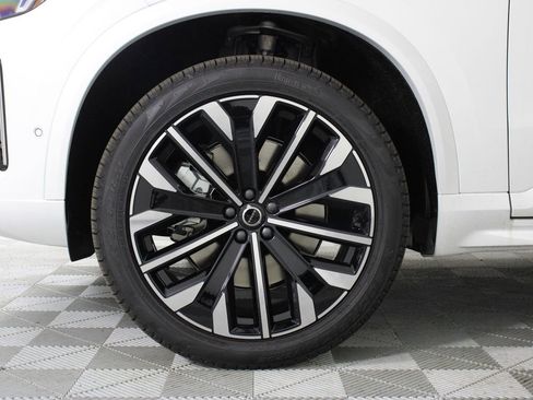 New 2026 Volvo XC90 T8 Plus w/ Protection Package Premier image 13