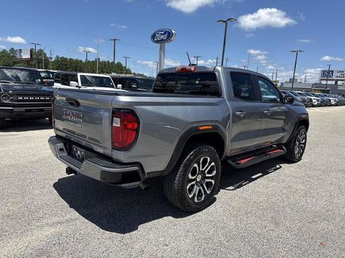 Used 2023 GMC Canyon AT4 w/ AT4 Premium Package AWD/4WD image 3