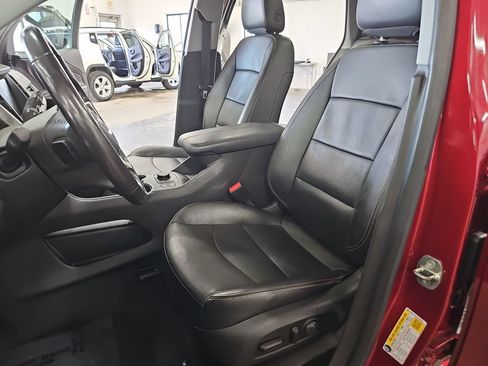 Used 2018 GMC Terrain SLT w/ Preferred Package AWD/4WD image 15