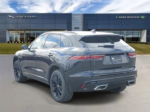 New 2026 Jaguar F-PACE R-Dynamic S image 2