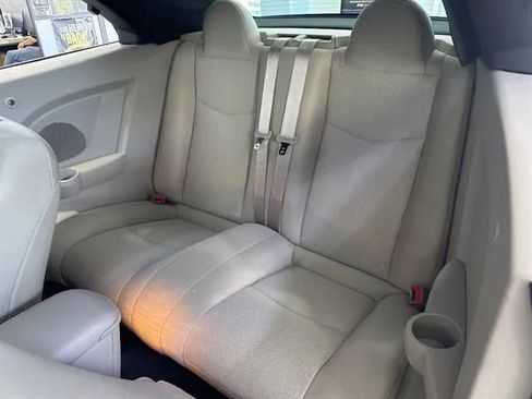 Used 2012 Chrysler 200 Touring w/ Cold Weather Group FWD image 12
