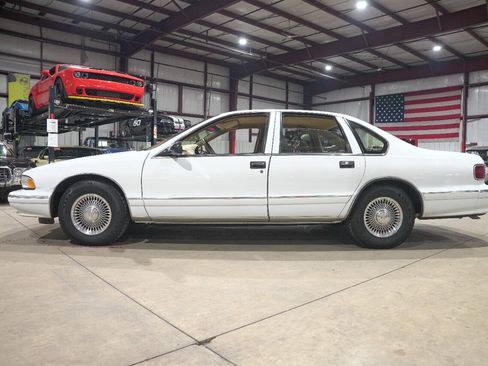 Used 1996 Chevrolet Impala SS RWD image 4