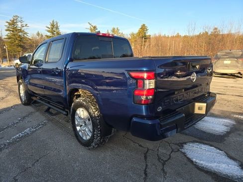 Used 2023 Nissan Frontier SV w/ SV Convenience Package image 3