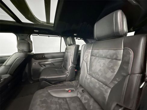 Used 2025 Toyota Sequoia TRD Pro image 31