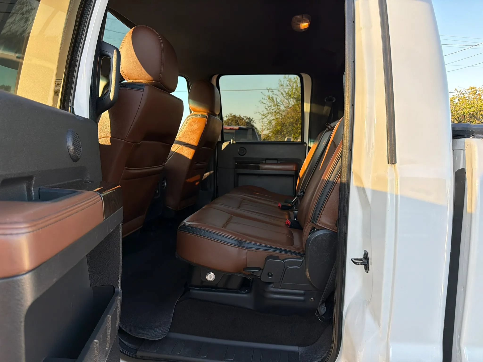Used 2015 Ford F350 Platinum AWD/4WD image 19