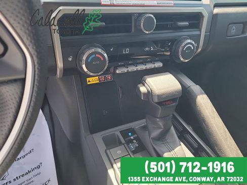 Certified 2025 Toyota Tacoma TRD Off-Road AWD/4WD image 20