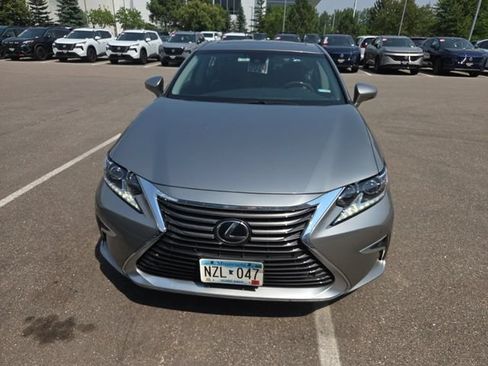 Used 2016 Lexus ES 350 w/ Luxury Package w/Wood Trim FWD image 1