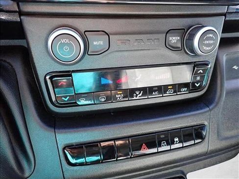 Used 2023 RAM ProMaster 3500 w/ Premium Convenience Group image 16