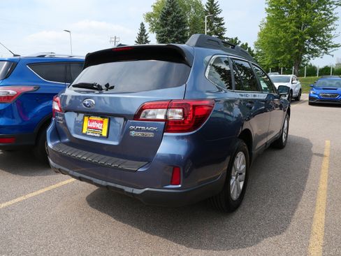 Used 2015 Subaru Outback 2.5i Premium AWD/4WD image 8