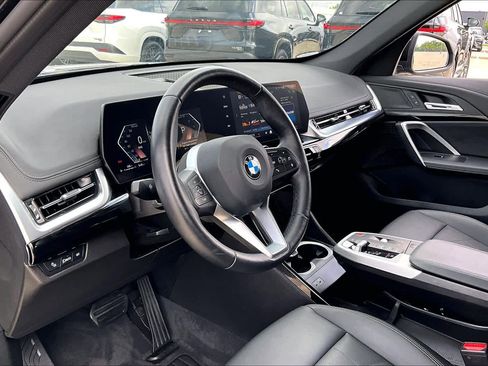 Used 2025 BMW X1 xDrive28i image 16