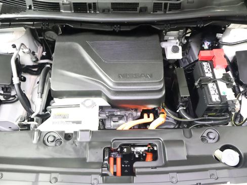 Used 2025 Nissan Leaf S FWD image 22