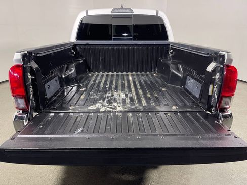 Certified 2018 Toyota Tacoma SR5 RWD image 10