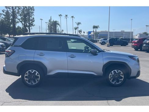Certified 2026 Subaru Forester Premium AWD/4WD image 7