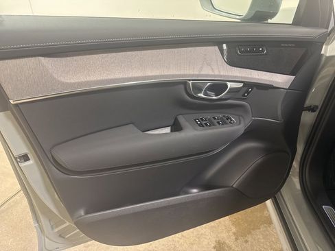 New 2026 Volvo XC90 B6 Ultra w/ Protection Package AWD/4WD image 17