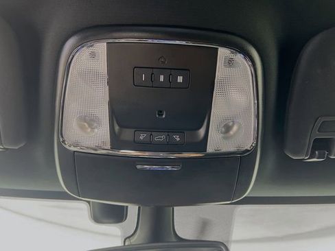 Used 2021 Jeep Grand Cherokee Laredo X image 20