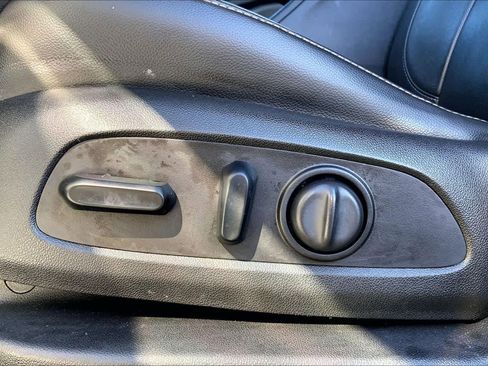 Used 2019 GMC Acadia SLT image 34