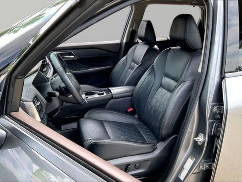 Used 2023 Nissan Rogue Platinum w/ Platinum Premium Package AWD/4WD image 8