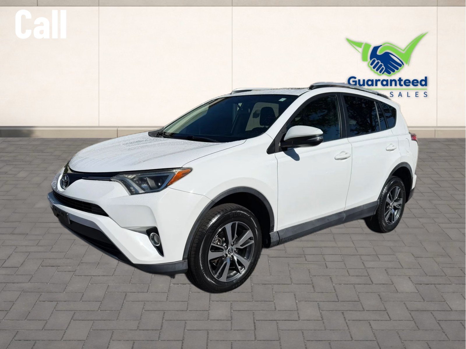 Used 2016 Toyota RAV4 XLE AWD/4WD image 1