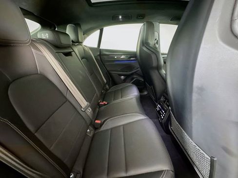 Used 2024 Porsche Macan Turbo Electric AWD/4WD image 28