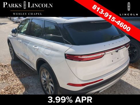 Used 2022 Lincoln Corsair FWD w/ Premium Package image 11