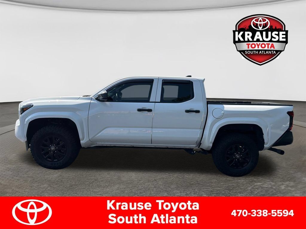 Used 2025 Toyota Tacoma SR AWD/4WD image 4