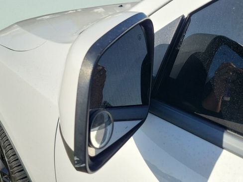 Used 2022 Dodge Durango SXT image 9