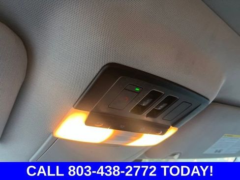 Used 2024 Nissan Pathfinder SL w/ SL Premium Package FWD image 32