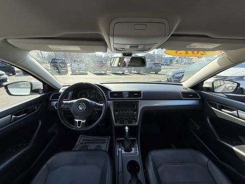 Used 2015 Volkswagen Passat 1.8T image 16