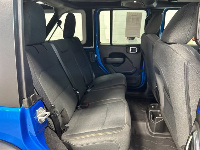 Used 2025 Jeep Wrangler Unlimited Sport AWD/4WD image 17