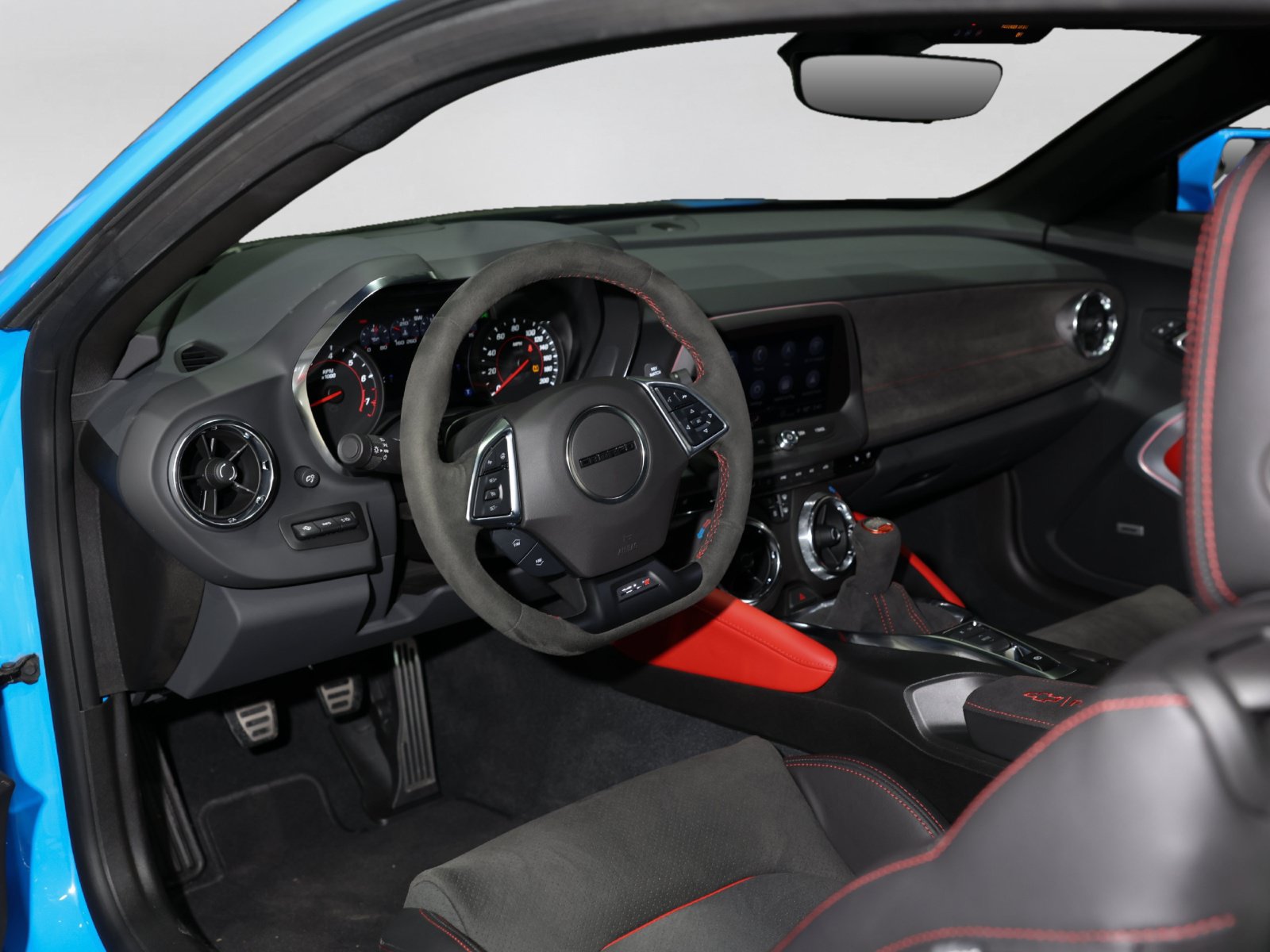 Used 2022 Chevrolet Camaro ZL1 RWD image 5
