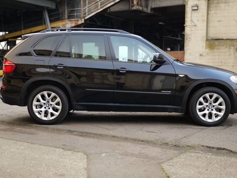 Used 2011 BMW X5 xDrive35i image 9
