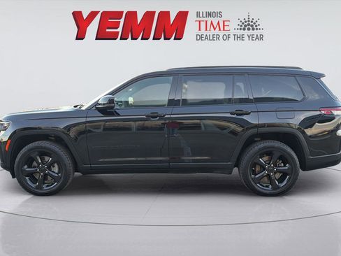 Used 2024 Jeep Grand Cherokee L Limited w/ Black Appearance Package image 9