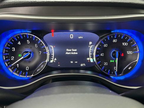 New 2026 Chrysler Pacifica Select FWD image 16