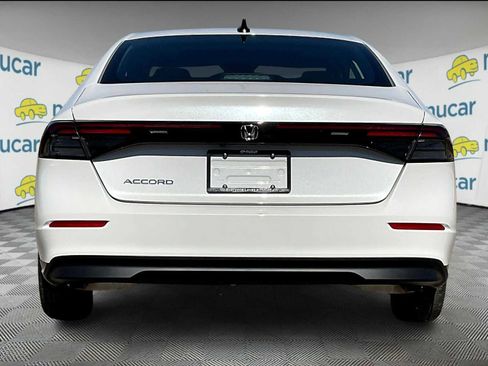 New 2025 Honda Accord SE image 6
