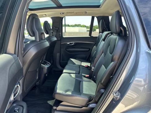 Used 2020 Volvo XC90 T5 Momentum AWD/4WD image 13