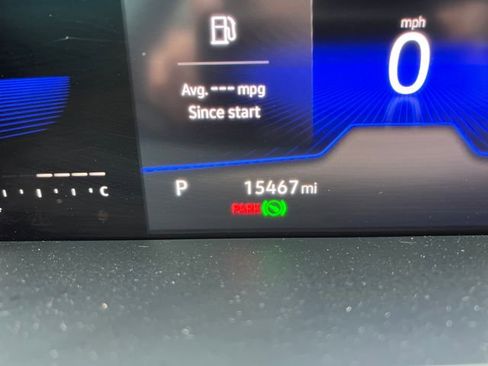 Used 2022 Volkswagen Tiguan SE FWD image 21