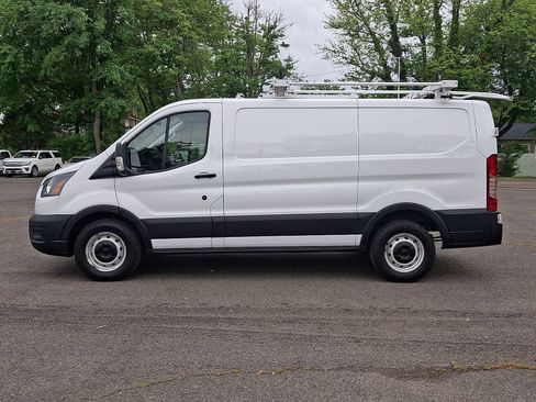 Used 2023 Ford Transit 150 Low Roof RWD image 4