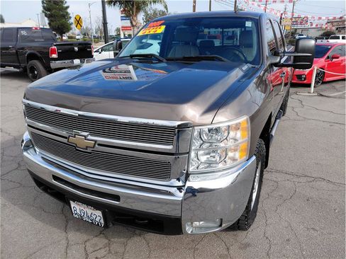 Used 2007 Chevrolet Silverado 2500 LTZ w/ EZ-Lift Tailgate Package image 17