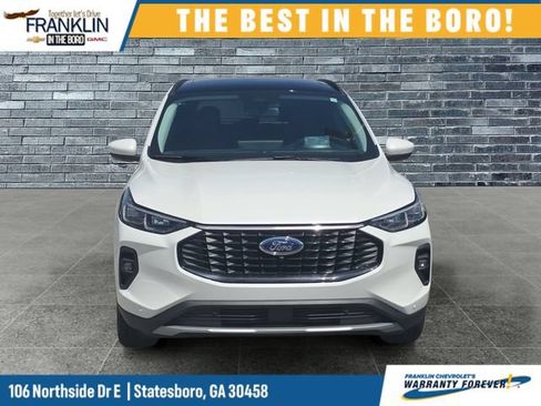 Used 2025 Ford Escape Platinum w/ Premium Technology Package AWD/4WD image 9